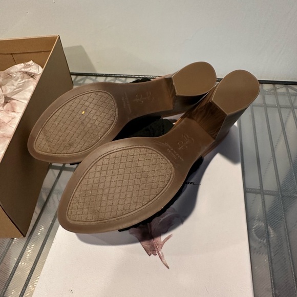 NEW Jessica Simpson Black Woven Mules - Picture 6 of 6